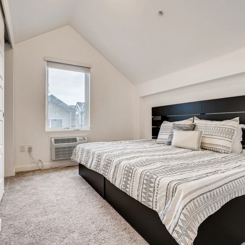 5100 E 29th Ave Denver CO - Web Quality - 020 - 24 Master Bedroom